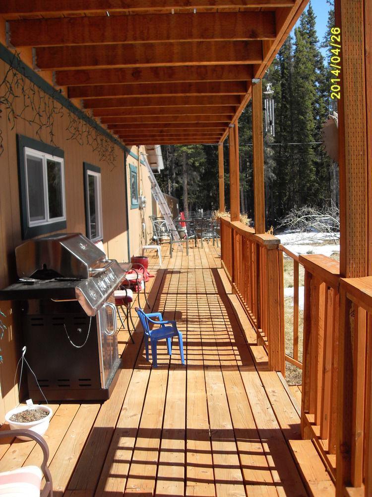 A Mooseberry Inn B&B Slana Екстериор снимка
